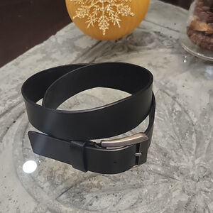 Fossil men's black square buckle leather belt 34